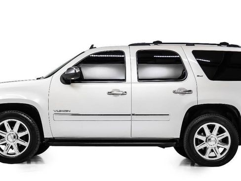 Used 2010 GMC Yukon SLT RWD image 6