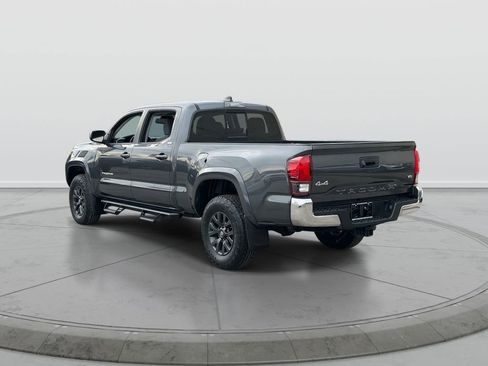 Used 2020 Toyota Tacoma SR5 image 5