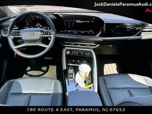Used 2025 Audi Q5 Premium AWD/4WD image 13