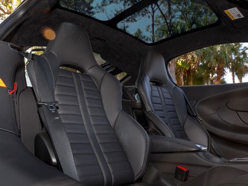 Used 2025 McLaren GTS image 24