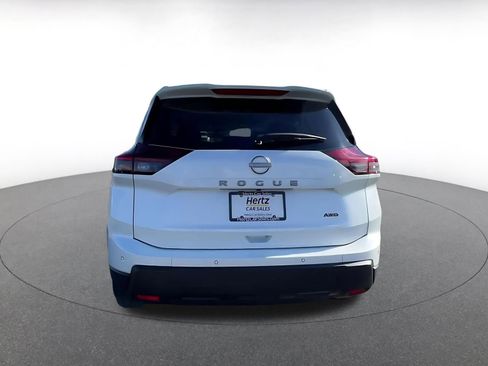 Used 2025 Nissan Rogue SV image 12