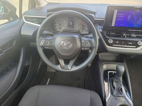 Certified 2025 Toyota Corolla LE image 21
