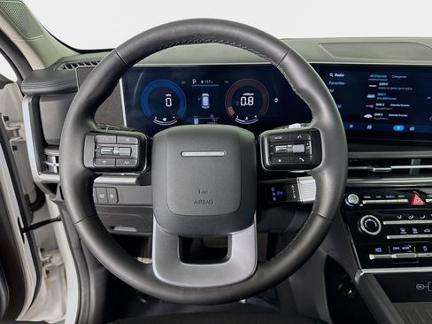 Used 2024 Hyundai Santa Fe SE image 12