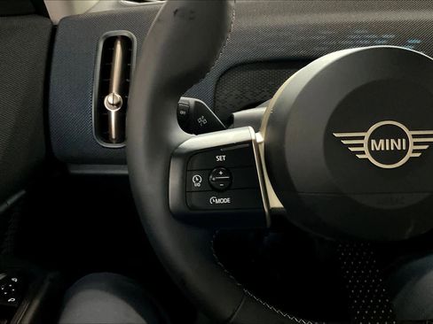 Certified 2025 MINI Cooper Countryman SE image 21