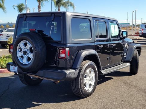 Used 2020 Jeep Wrangler Unlimited Sport S image 5