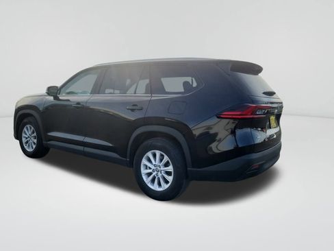 Certified 2025 Toyota Grand Highlander AWD image 3