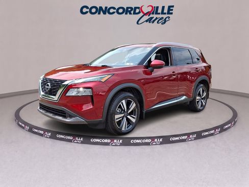 Used 2023 Nissan Rogue SL w/ SL Premium Package AWD/4WD image 3