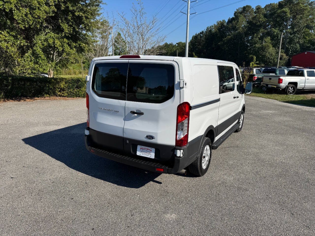 Used 2022 Ford Transit 250 Low Roof w/ Exterior Upgrade Package RWD image 6