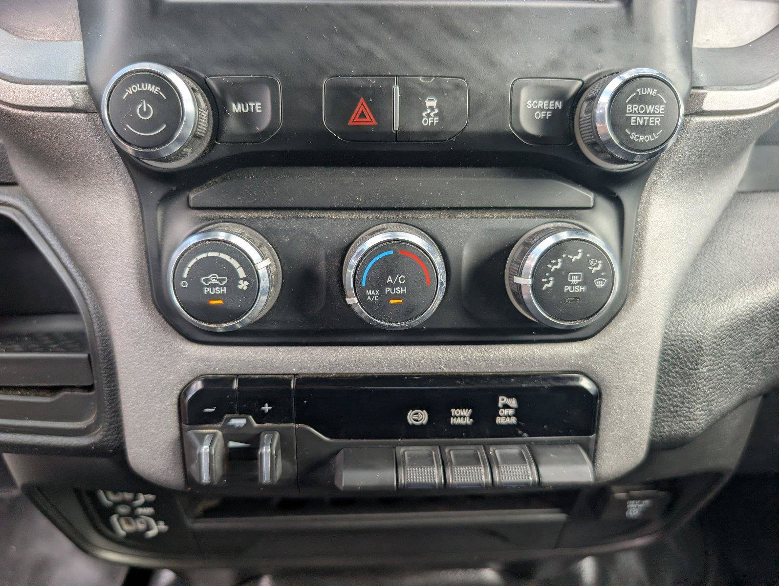 Used 2024 RAM 2500 Tradesman w/ Chrome Appearance Group AWD/4WD image 20