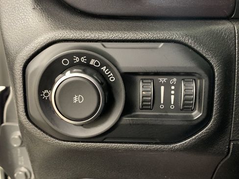 Used 2021 Jeep Wrangler Unlimited Sport AWD/4WD image 24