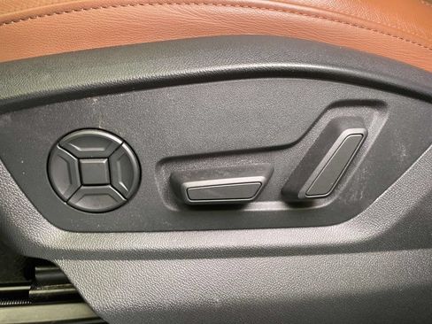 Used 2023 Audi Q7 2.0T Premium w/ Convenience Package AWD/4WD image 17