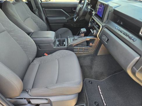 Used 2025 Toyota Tacoma SR image 14