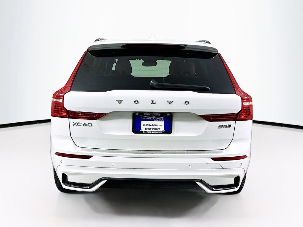 Used 2024 Volvo XC60 B5 Ultimate w/ Protection Package Premier AWD/4WD image 15