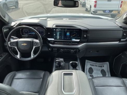 Used 2022 Chevrolet Silverado 1500 LTZ image 23