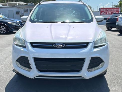 Used 2015 Ford Escape SE w/ Equipment Group 201A FWD image 3