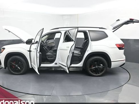 Used 2022 Volkswagen Atlas SEL R-Line AWD/4WD image 22