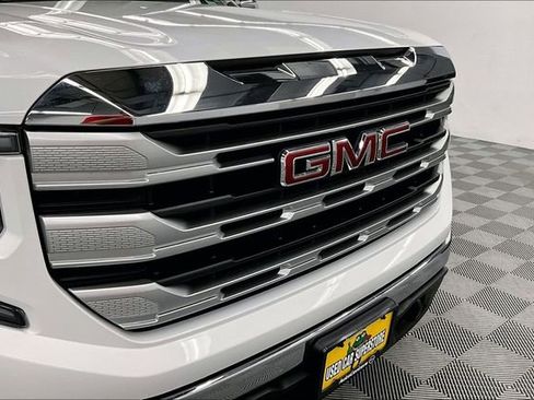 Used 2023 GMC Sierra 1500 SLE w/ Preferred Package AWD/4WD image 32