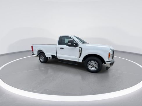 Used 2023 Ford F250 XL w/ XL Chrome Package RWD image 2