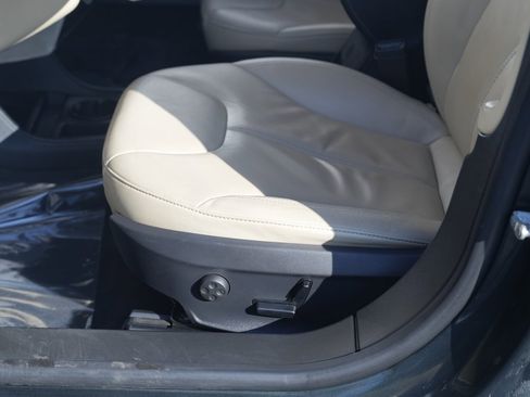 Used 2013 Tesla Model S Performance image 19