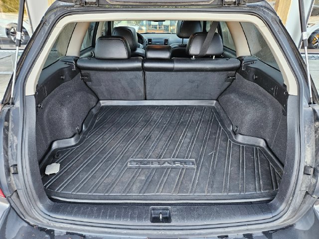Used 2008 Subaru Outback 2.5i Limited AWD/4WD image 9