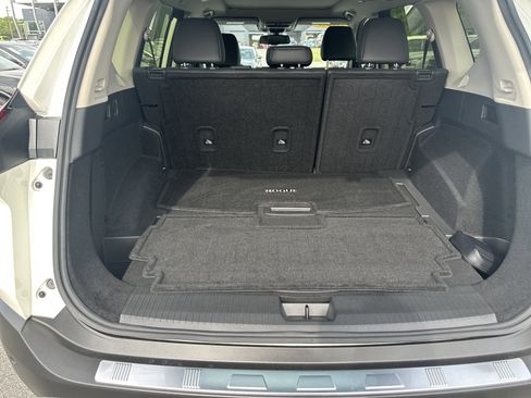 Used 2023 Nissan Rogue Platinum w/ Platinum Premium Package image 23