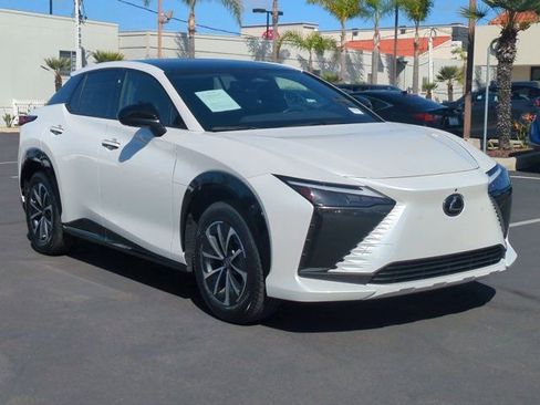 Used 2024 Lexus RZ 300e Premium image 3
