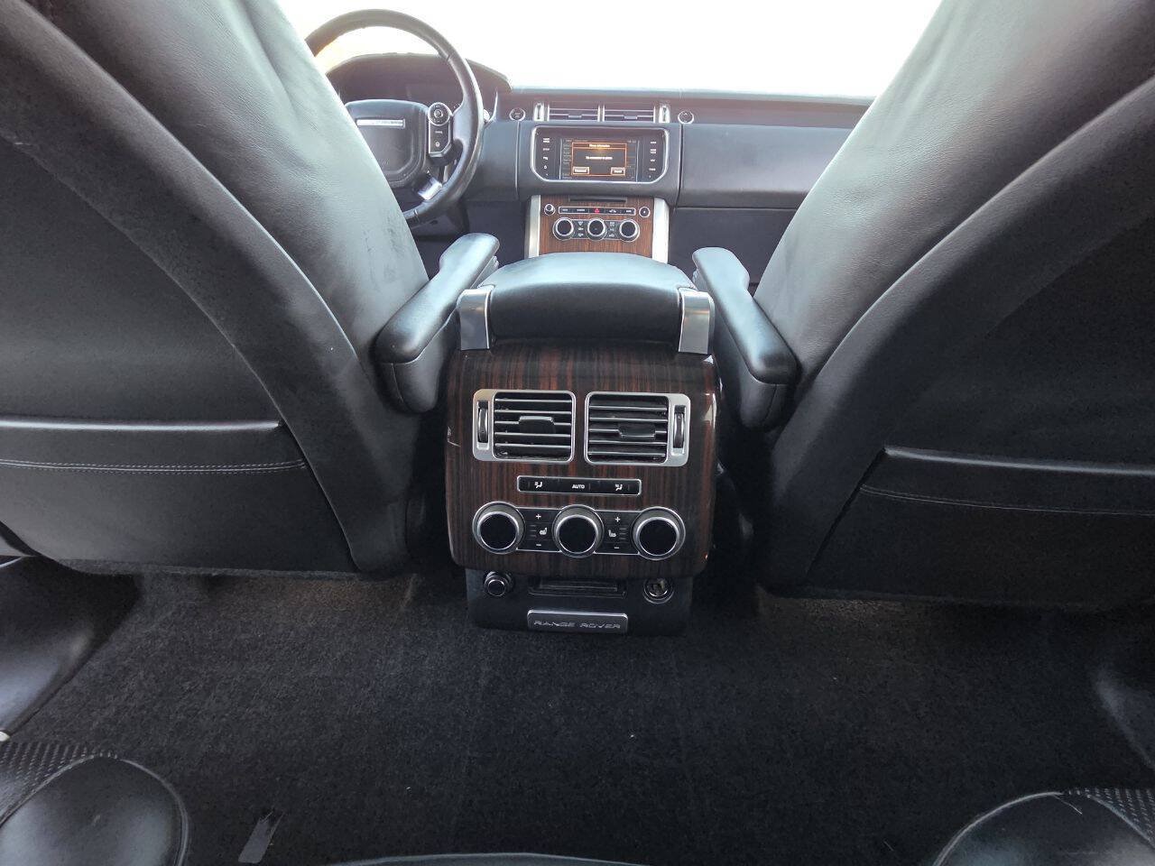 Used 2015 Land Rover Range Rover Supercharged AWD/4WD image 18