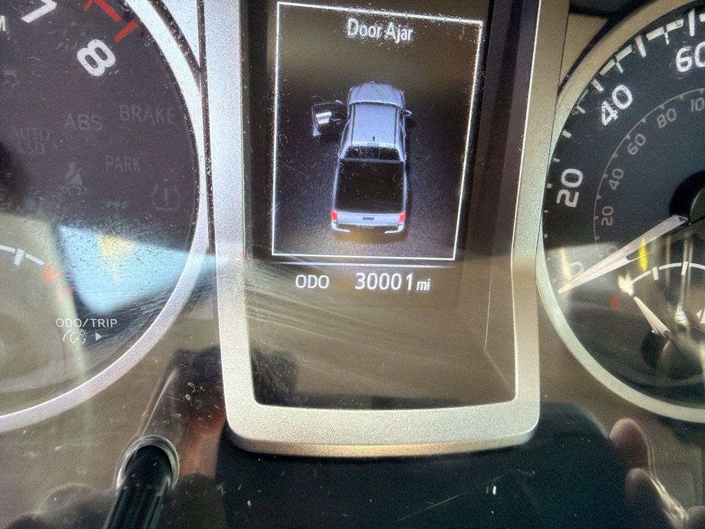 Used 2022 Toyota Tacoma SR5 AWD/4WD image 4