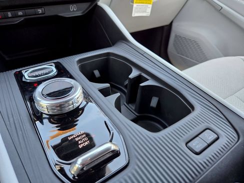 New 2026 Jeep Cherokee Laredo AWD/4WD image 17