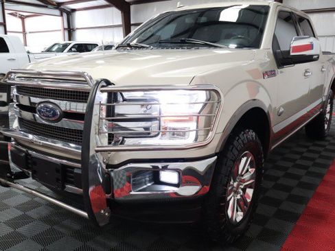 Used 2018 Ford F150 King Ranch w/ Equipment Group 601A Luxury AWD/4WD image 22