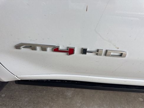 Certified 2025 GMC Sierra 2500 AT4 w/ AT4 Premium Plus Package image 7