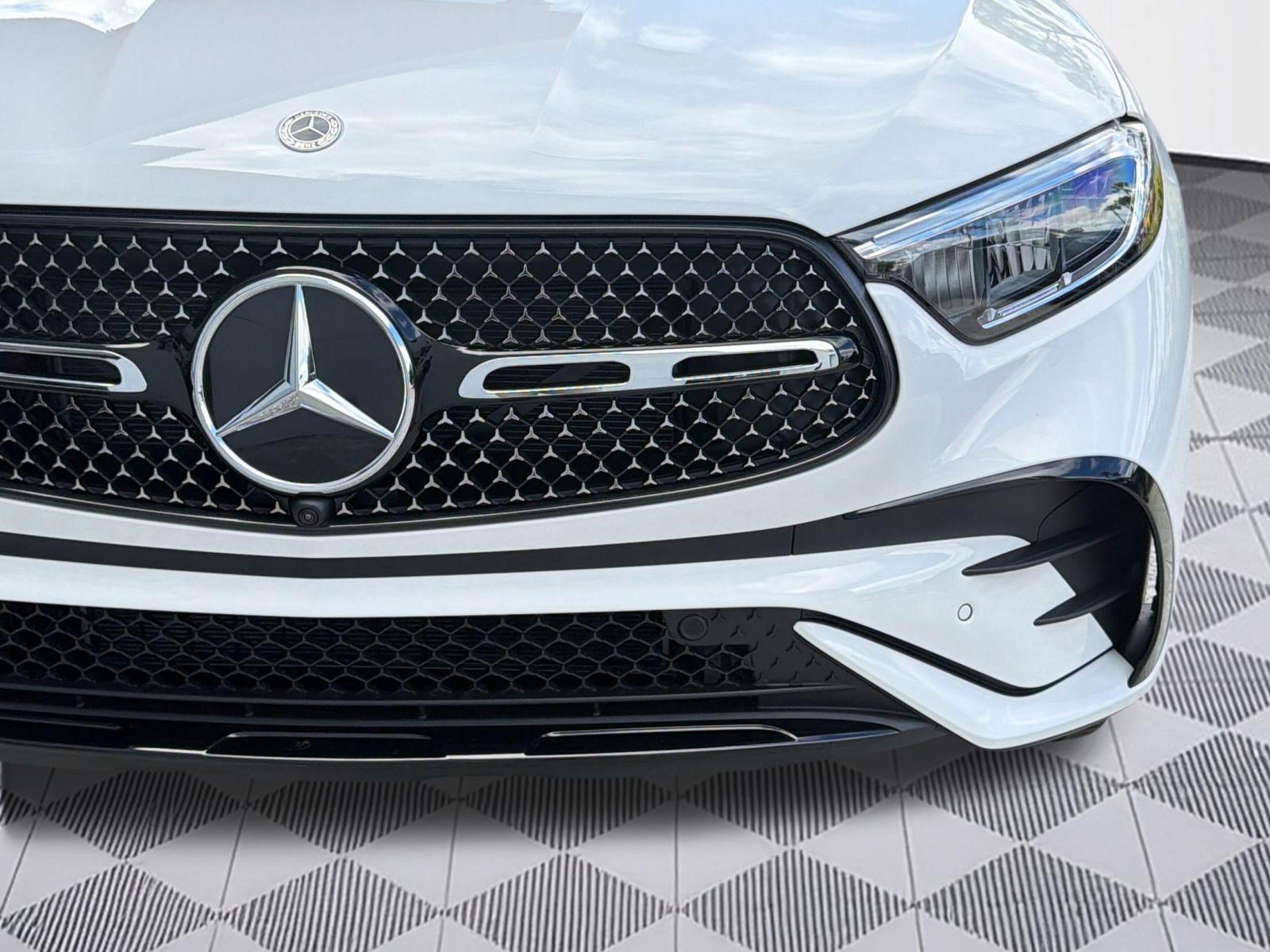 Used 2026 Mercedes-Benz GLC 300 image 11