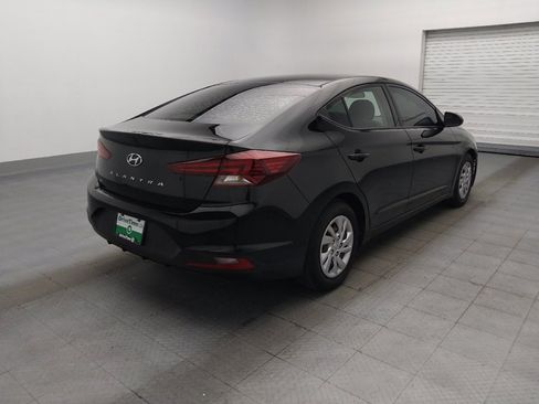 Used 2019 Hyundai Elantra SE w/ Cargo Package FWD image 9