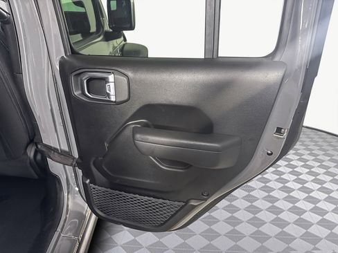 Used 2023 Jeep Wrangler Unlimited w/ Cold Weather Group image 28