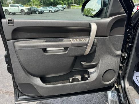 Used 2011 Chevrolet Silverado 1500 LT w/ All-Star Edition AWD/4WD image 11