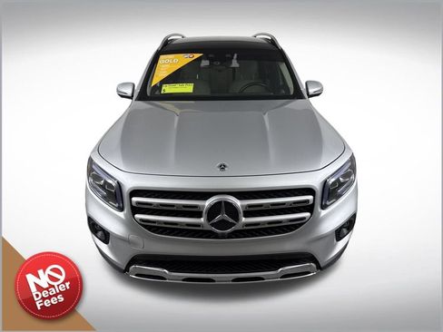 Used 2022 Mercedes-Benz GLB 250 4MATIC image 8