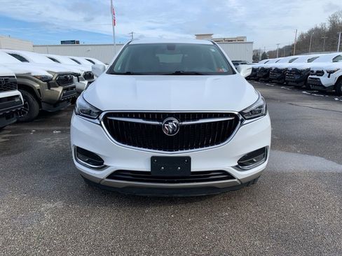 Used 2020 Buick Enclave Essence image 8