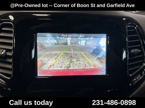 Used 2020 Jeep Compass Latitude AWD/4WD image 23