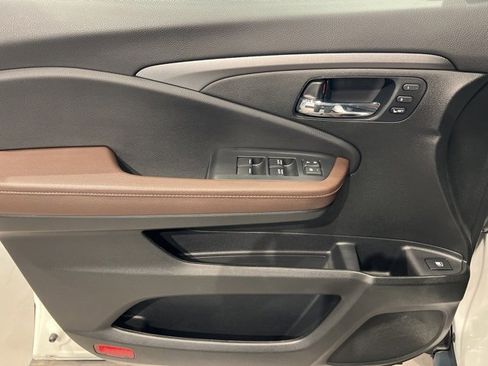 Used 2025 Honda Ridgeline RTL image 21