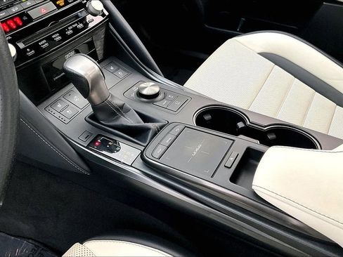 Used 2022 Lexus IS 350 F Sport image 17