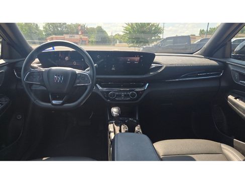 Used 2025 Buick Envista Sport Touring w/ Convenience II Package FWD image 17
