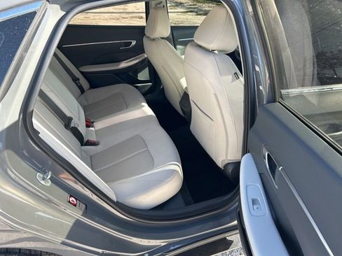 Used 2022 Hyundai Sonata SEL image 8