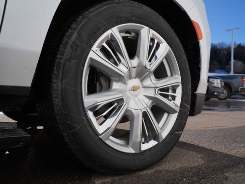 Used 2021 Chevrolet Tahoe High Country image 34