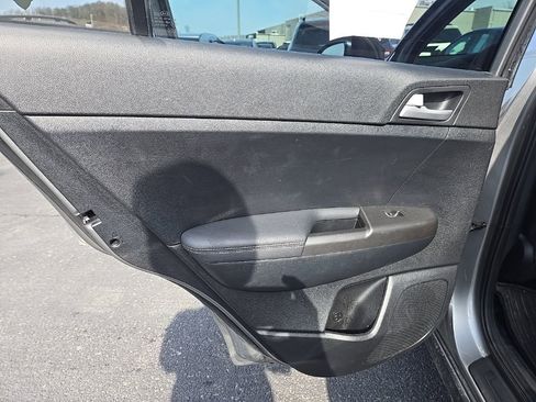 Used 2020 Kia Sportage LX image 14
