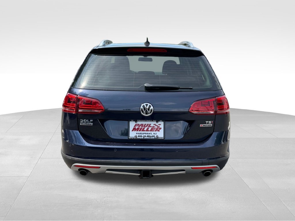 Used 2017 Volkswagen Golf Alltrack SE AWD/4WD image 7