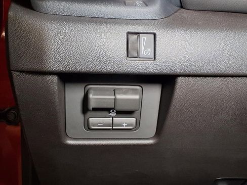 New 2026 GMC Canyon Elevation w/ Convenience Package image 17