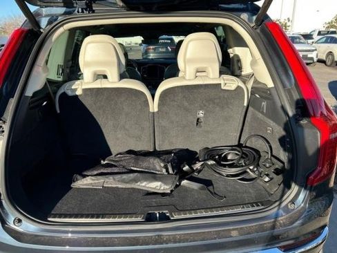 Used 2023 Volvo XC90 T8 Ultimate image 13