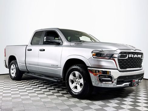 Used 2025 RAM 1500 Big Horn AWD/4WD image 1