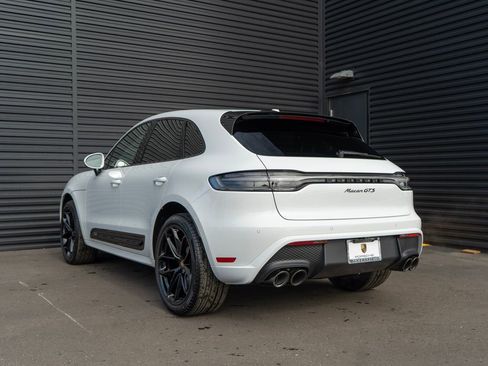 New 2026 Porsche Macan GTS image 3