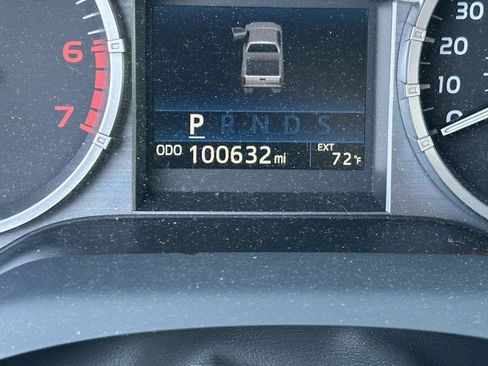 Used 2017 Toyota Tundra SR5 w/ SR5 Upgrade Package RWD image 13
